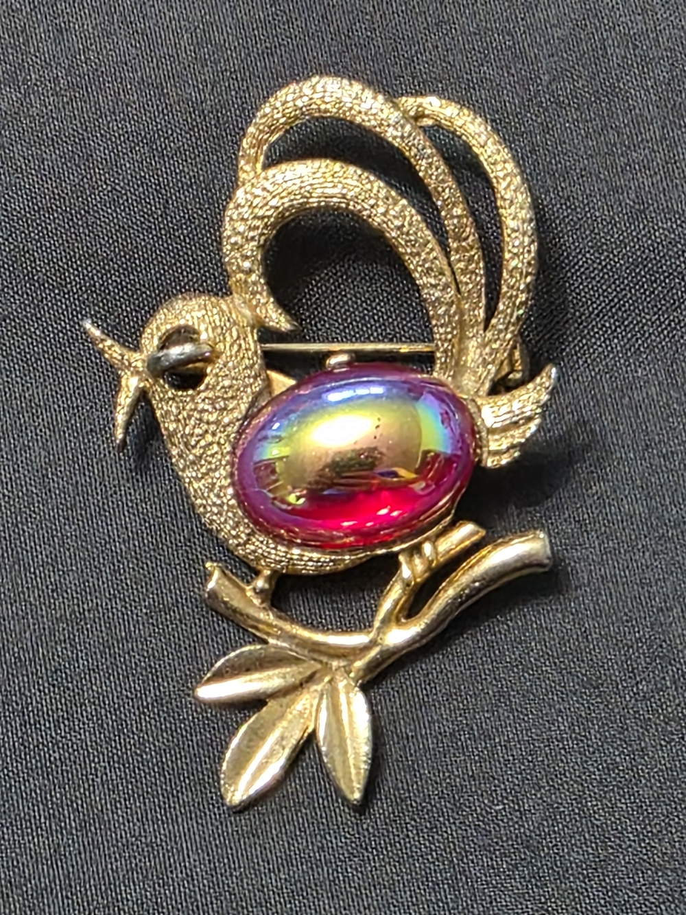 Estate Gold-Tone Fashion Bird Brooch with Red Cabochon - Item 419